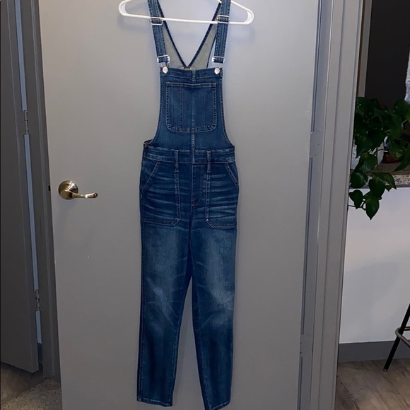 Skinny Overalls in Jansing Wash - Picture 5 of 8